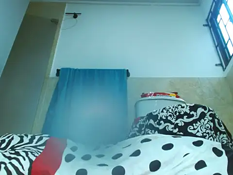 Snapshot of hornymilf_69xxx chatting on 24, 11, 2025 hornymilf 69xxx online show from 24, 11, 2025