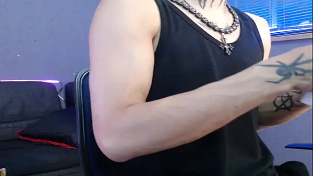 Snapshot of Andy_bapho chatting on 3, 12, 2025 Andy bapho online show from 3, 12, 2025