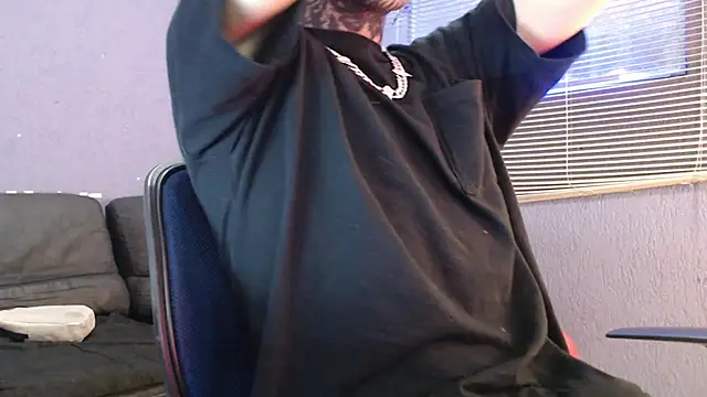 Snapshot of Andy_bapho chatting on 3, 2, 2026 Andy bapho online show from 3, 2, 2026