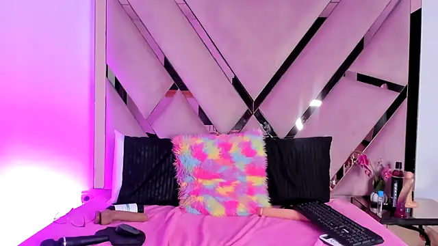 Freyaht online show from 7, 2, 2025