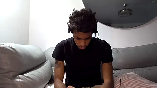 Snapshot of Skinnyblackman chatting on 9, 10, 2025 Skinnyblackman online show from 9, 10, 2025