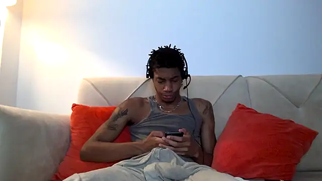 Snapshot of Skinnyblackman chatting on 5, 11, 2025 Skinnyblackman online show from 5, 11, 2025