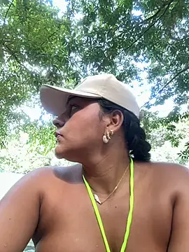 Snapshot of anaesca chatting on 3, 11, 2025 anaesca online show from 3, 11, 2025