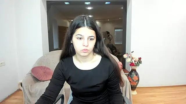 Snapshot of Molly_Owens chatting on 17, 10, 2025 Molly Owens online show from 17, 10, 2025