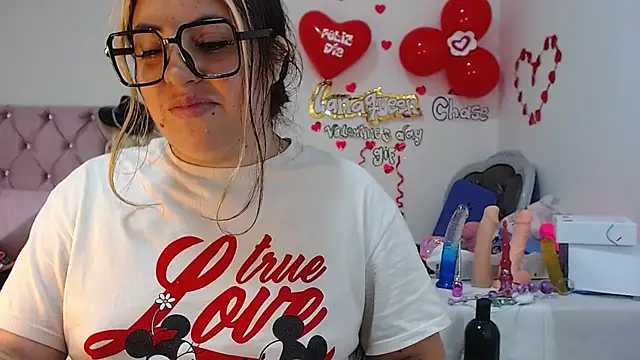Snapshot of lanaqueen699 chatting on 28, 2, 2025 lanaqueen699 online show from 28, 2, 2025