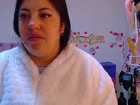Snapshot of lanaqueen699 chatting on 15, 7, 2026 lanaqueen699 online show from 15, 7, 2026