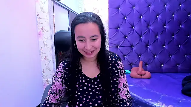 NaomyPrinces online show from 17, 6, 2026