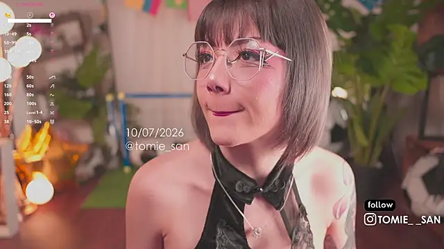 Snapshot of tomie_san chatting on 10, 7, 2026 tomie san online show from 10, 7, 2026