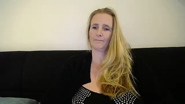 XXNikkie online show from 21, 12, 2024