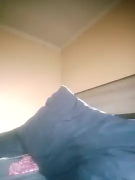 Snapshot of LONGDICK985M chatting on 4, 4, 2026 LONGDICK985M online show from 4, 4, 2026