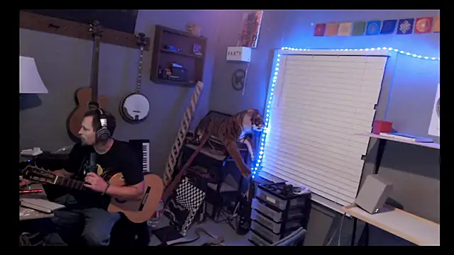 Snapshot of itsjameswebbscope chatting on 4, 5, 2026 itsjameswebbscope online show from 4, 5, 2026
