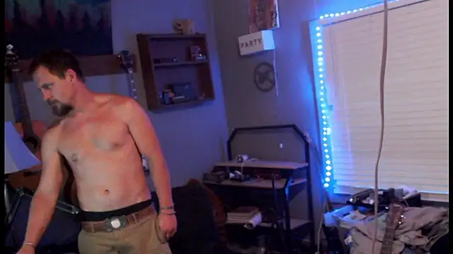 Snapshot of itsjameswebbscope chatting on 17, 5, 2026 itsjameswebbscope online show from 17, 5, 2026