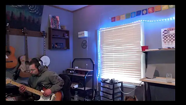 Snapshot of itsjameswebbscope chatting on 18, 5, 2026 itsjameswebbscope online show from 18, 5, 2026