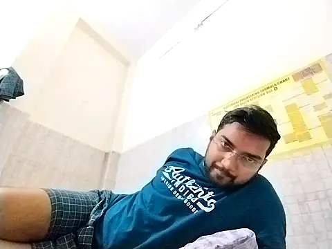 Snapshot of bigvorn6 chatting on 14, 4, 2026 bigvorn6 online show from 14, 4, 2026