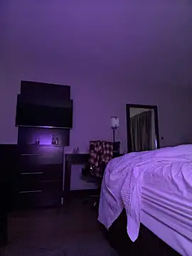 PrettyGal Tingz online show from 3, 2, 2025