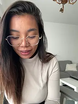 Snapshot of NaughtyMe chatting on 17, 12, 2024 NaughtyMe online show from 17, 12, 2024