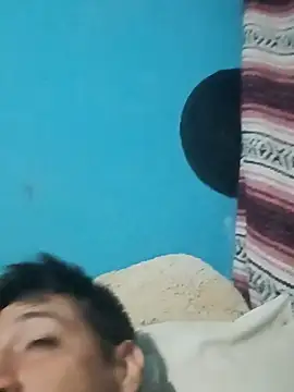 Snapshot of LiosArmando420 chatting on 9, 10, 2025 LiosArmando420 online show from 9, 10, 2025