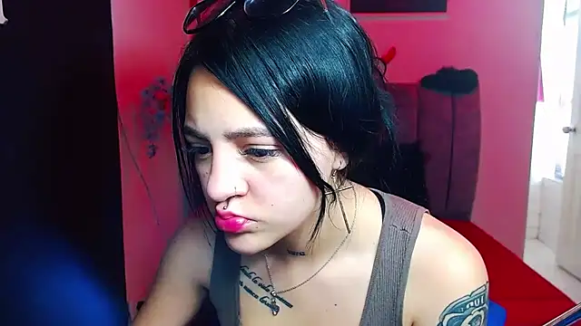 Violettasquirt online show from 23, 9, 2025