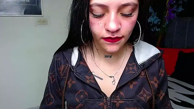 Violettasquirt online show from 18, 2, 2026