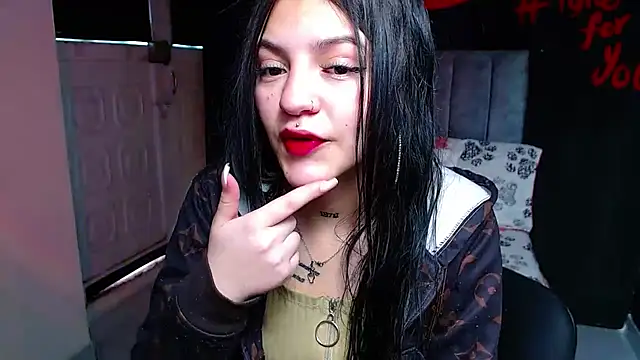 Violettasquirt online show from 8, 4, 2026