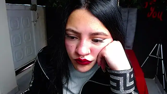 Snapshot of Violettasquirt chatting on 15, 5, 2026 Violettasquirt online show from 15, 5, 2026