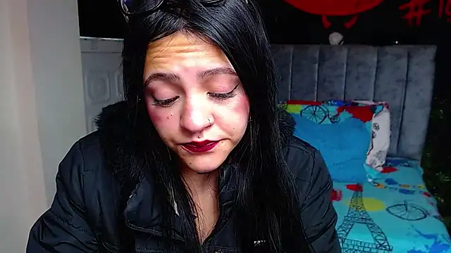 Snapshot of Violettasquirt chatting on 23, 5, 2026 Violettasquirt online show from 23, 5, 2026