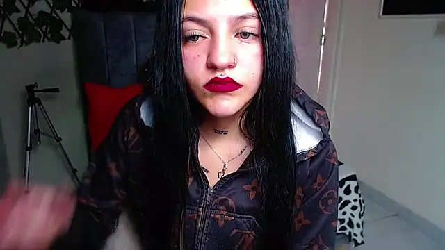 Violettasquirt online show from 2, 7, 2026