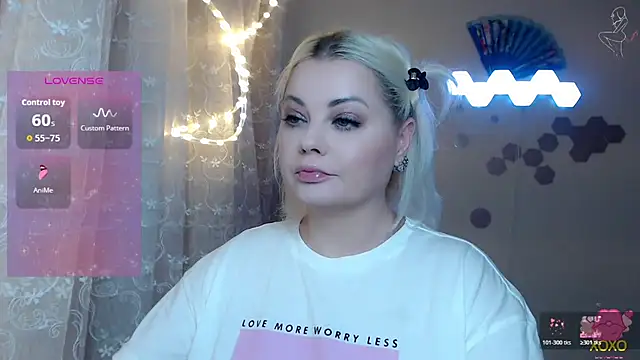 Snapshot of JewellKiss7 chatting on 1, 12, 2025 JewellKiss7 online show from 1, 12, 2025