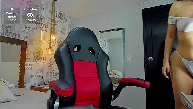 Snapshot of EVAGRECO chatting on 27, 10, 2025 EVAGRECO online show from 27, 10, 2025