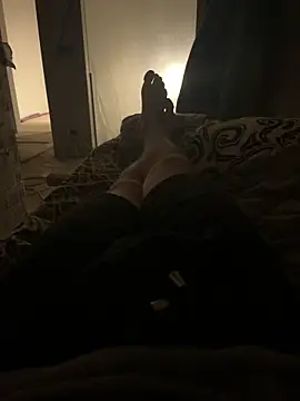 Snapshot of red_red00 chatting on 14, 11, 2025 red red00 online show from 14, 11, 2025