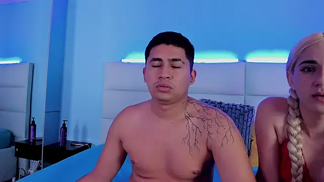 cute nahiabe online show from 14, 1, 2025