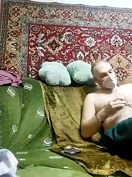 Pineapple04 online show from 19, 2, 2025