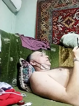 Pineapple04 online show from 22, 2, 2025