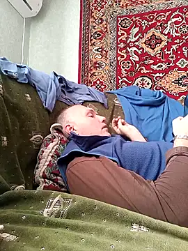 Pineapple04 online show from 4, 10, 2025