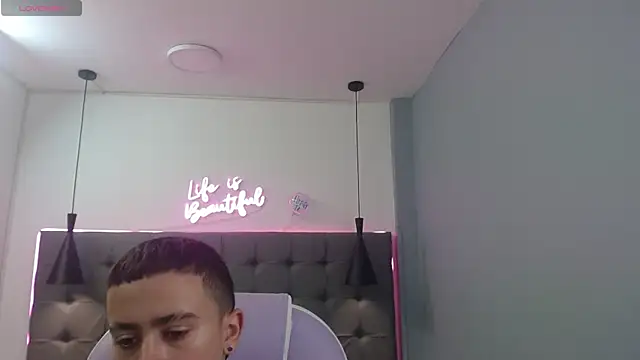 Xavii18 online show from 11, 3, 2025