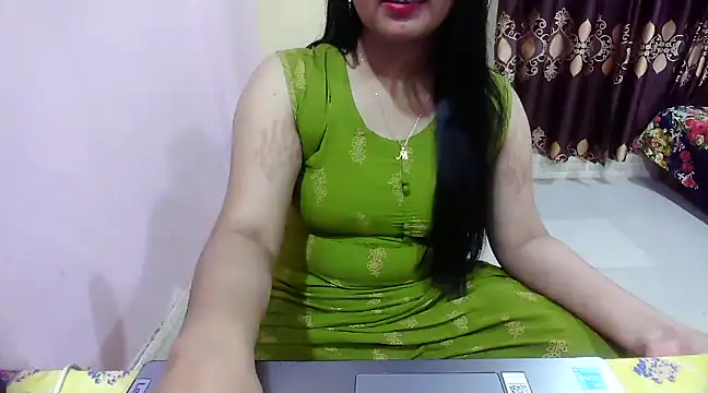 LovelyRose69 online show from 4, 12, 2024