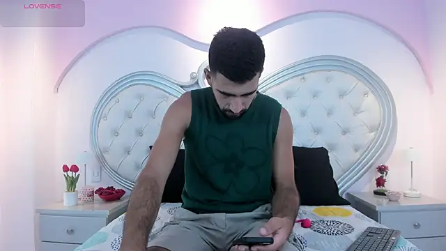 Ethan  Walker online show from 18, 4, 2026