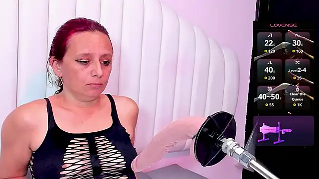 Issys milf online show from 11, 1, 2026