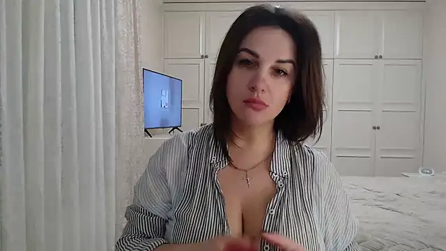 Dina0908 online show from 4, 2, 2025