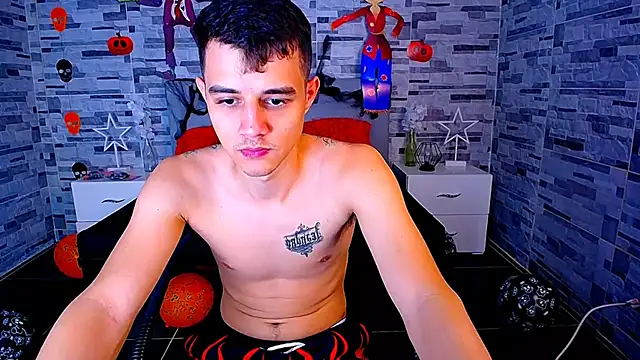 Snapshot of ADAM_HOT chatting on 15, 10, 2025 ADAM HOT online show from 15, 10, 2025