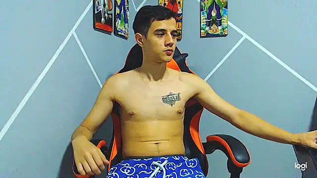 Snapshot of ADAM_HOT chatting on 1, 11, 2025 ADAM HOT online show from 1, 11, 2025