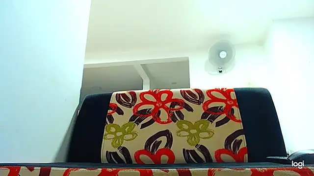 Snapshot of ADAM_HOT chatting on 25, 11, 2025 ADAM HOT online show from 25, 11, 2025