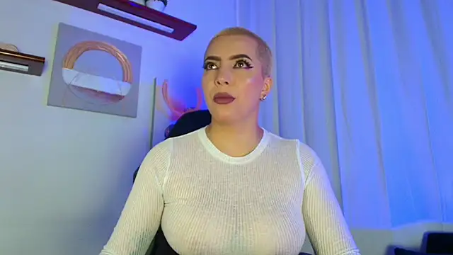 Snapshot of Camila_Chainn chatting on 2, 10, 2025 Camila Chainn online show from 2, 10, 2025