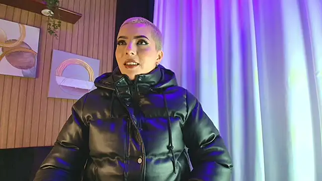 Snapshot of Camila_Chainn chatting on 20, 11, 2025 Camila Chainn online show from 20, 11, 2025