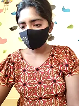 Snapshot of Lina-Rose chatting on 7, 3, 2025 Lina-Rose online show from 7, 3, 2025