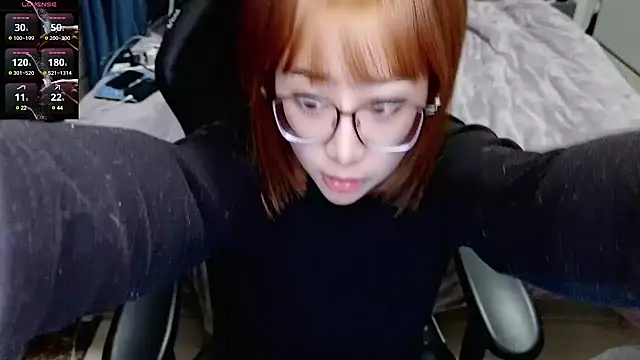 Snapshot of Angelababy001 chatting on 16, 1, 2025 Angelababy001 online show from 16, 1, 2025