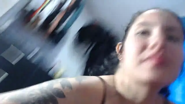 Snapshot of sweettaty chatting on 19, 1, 2025 sweettaty online show from 19, 1, 2025