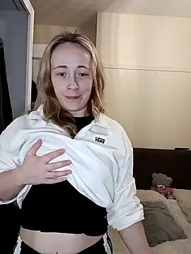 Snapshot of Teagan_B chatting on 13, 1, 2025 Teagan B online show from 13, 1, 2025