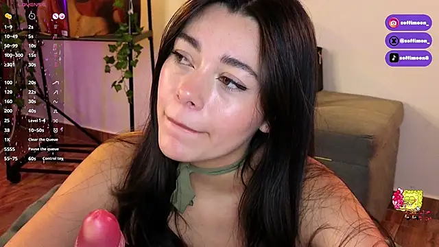 Snapshot of Soffimoon_ chatting on 11, 2, 2025 Soffimoon  online show from 11, 2, 2025