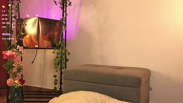 Snapshot of Soffimoon_ chatting on 21, 3, 2025 Soffimoon  online show from 21, 3, 2025